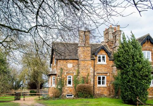 Glaston House | Park Cottage