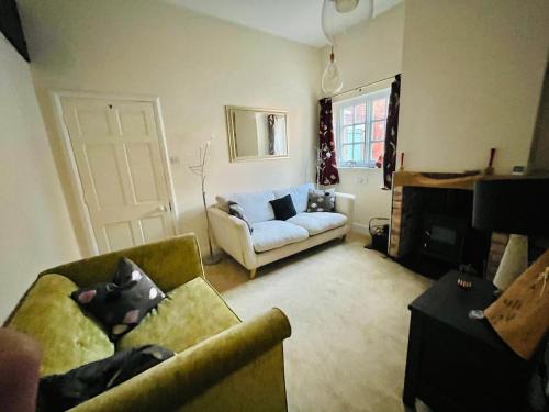 Eaton House | Peaceful countryside coachhome