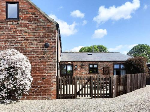 Alford House | Plum Cottage