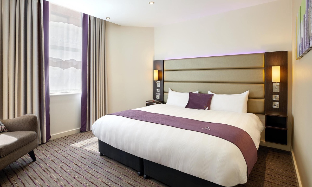 Hampton Hotel | Premier Inn Peterborough - Hampton