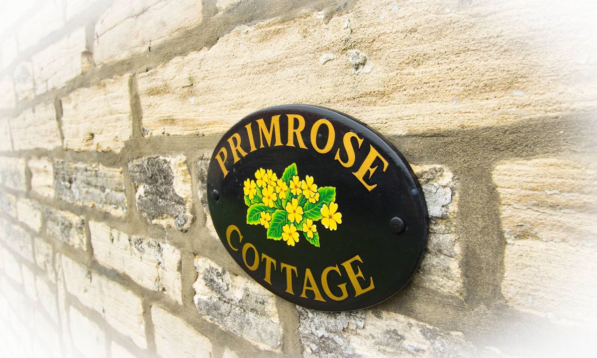 Tadcaster Cottage | Primrose Cottage, Saxton Grange, situated on a working family farm