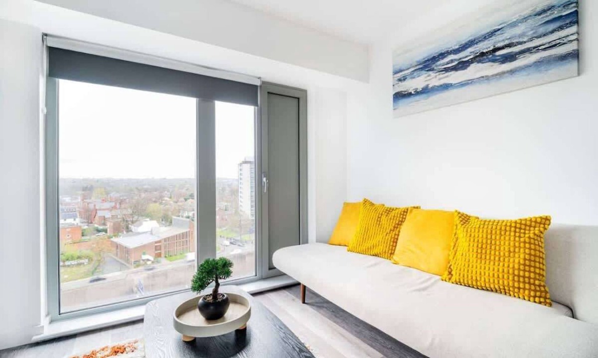 Eccles Apartment | Quiet Apartment in the Heart of Eccles Manchester