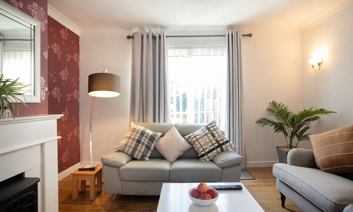 Ridgeway House | Rawmarsh House, Rotherham for Contractors & families (Hosted by: Emu-J stays)