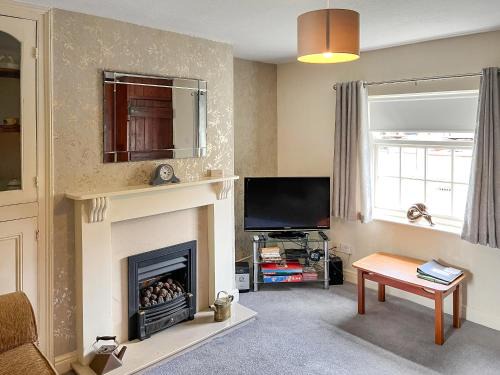 Storwood House | Rogue Cottage