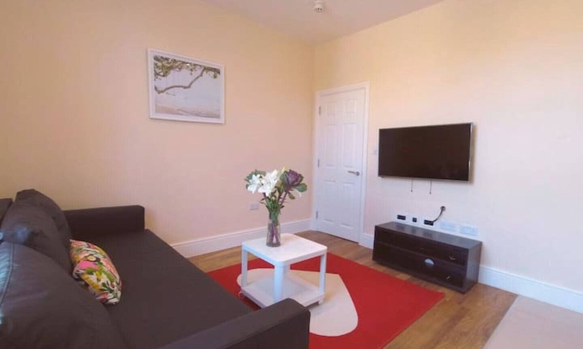 Addison Apartment | Rose 4 at Hammersmith