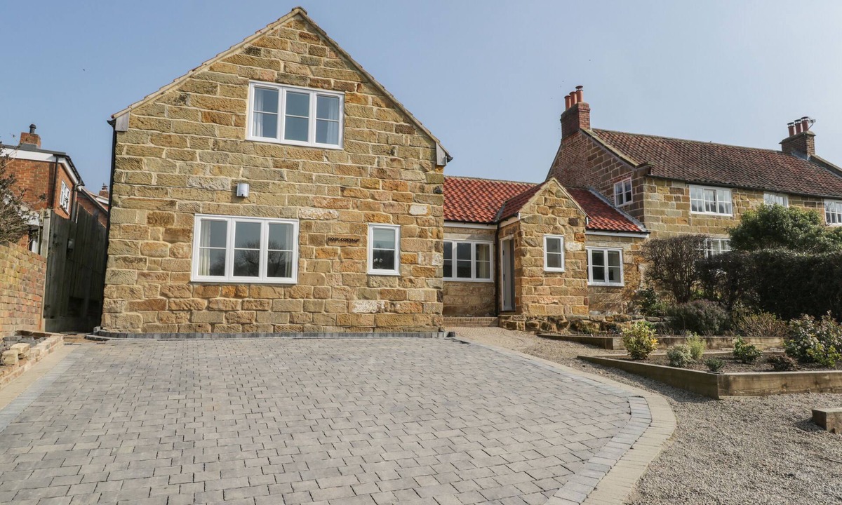 Carlton-in-Cleveland House | ROSE COTTAGE, pet friendly, character holiday cottage in Faceby