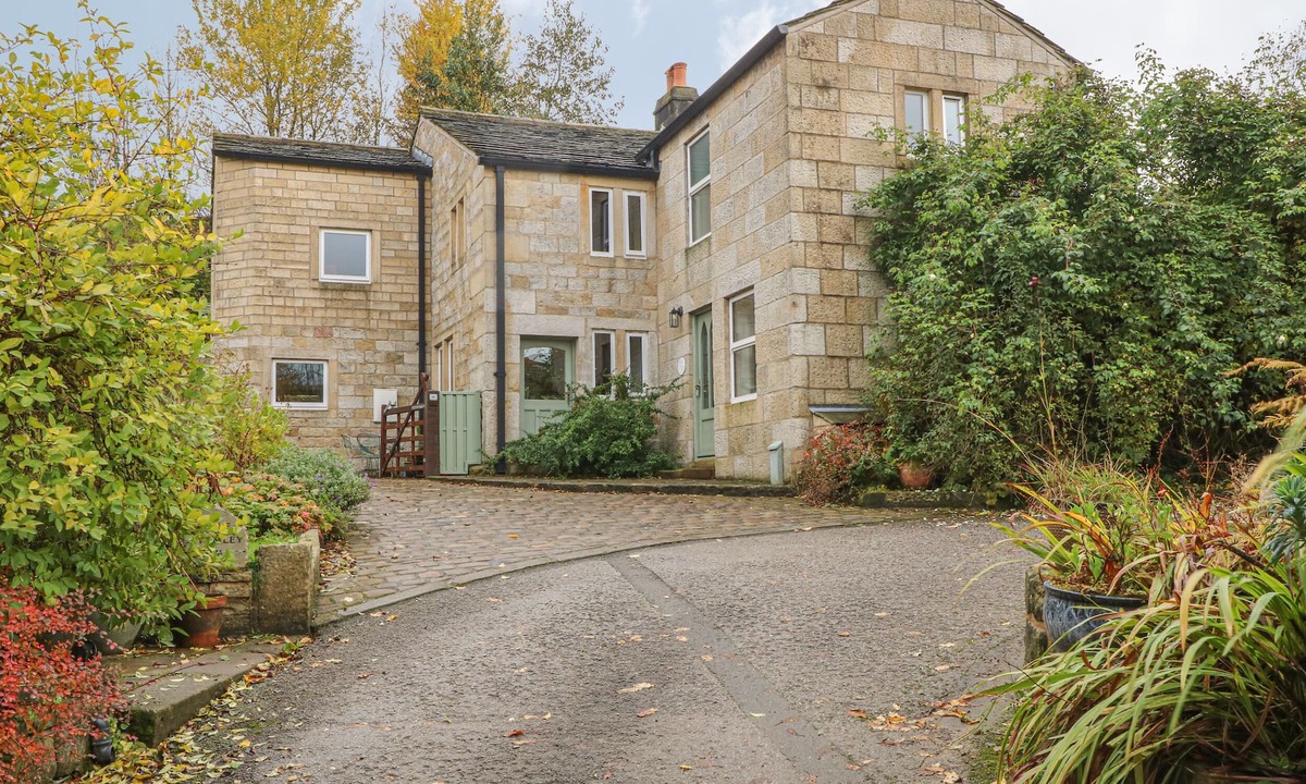 Lumbutts Cottage | SALTER RAKE GATE COTTAGE, pet friendly, with open fire in Todmorden