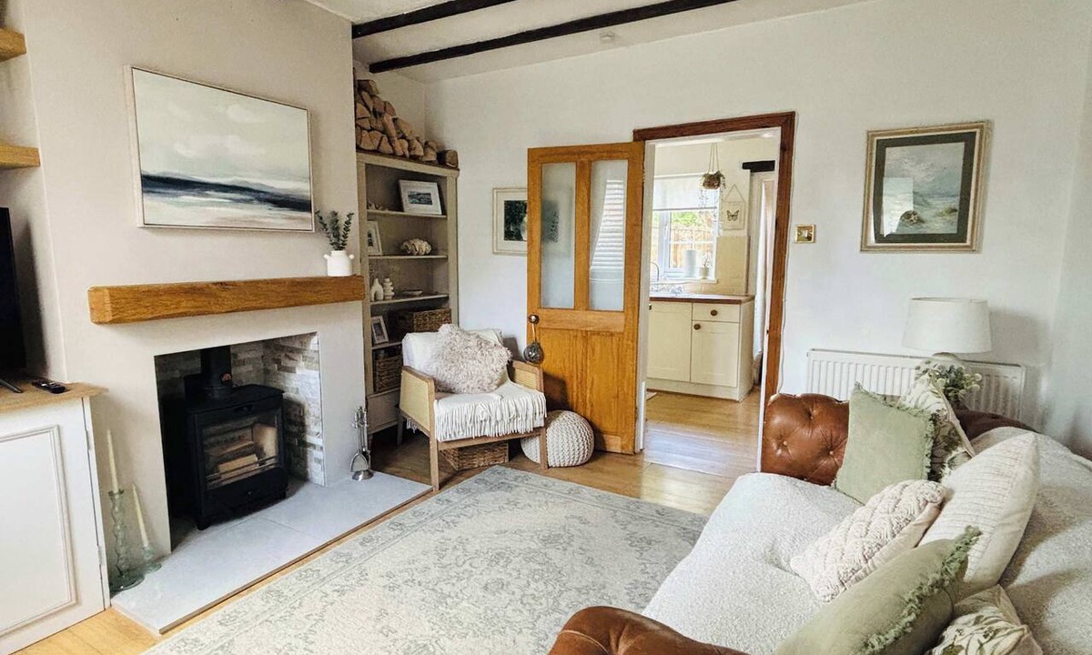 Solihull House | Solihull Cottage, Close to NEC, BHX, JLR
