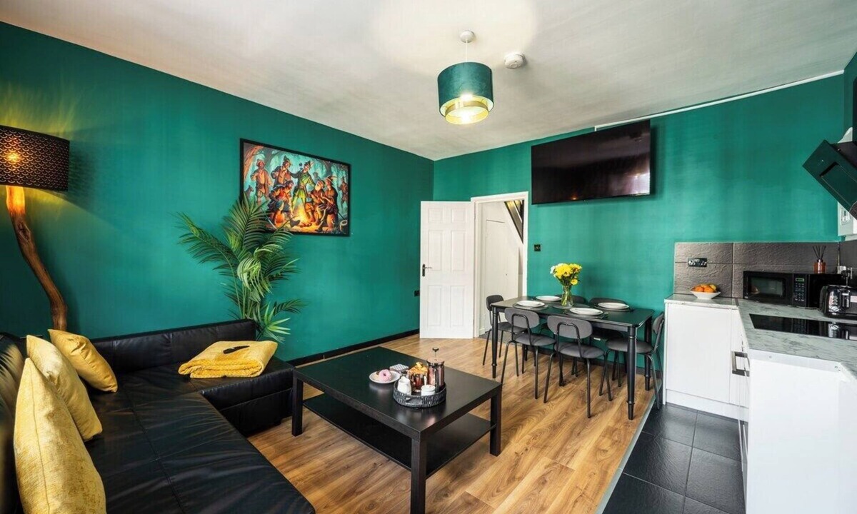 Sneinton House | Spacious 4-Bed Apartment · Sleeps 6 · City Centre