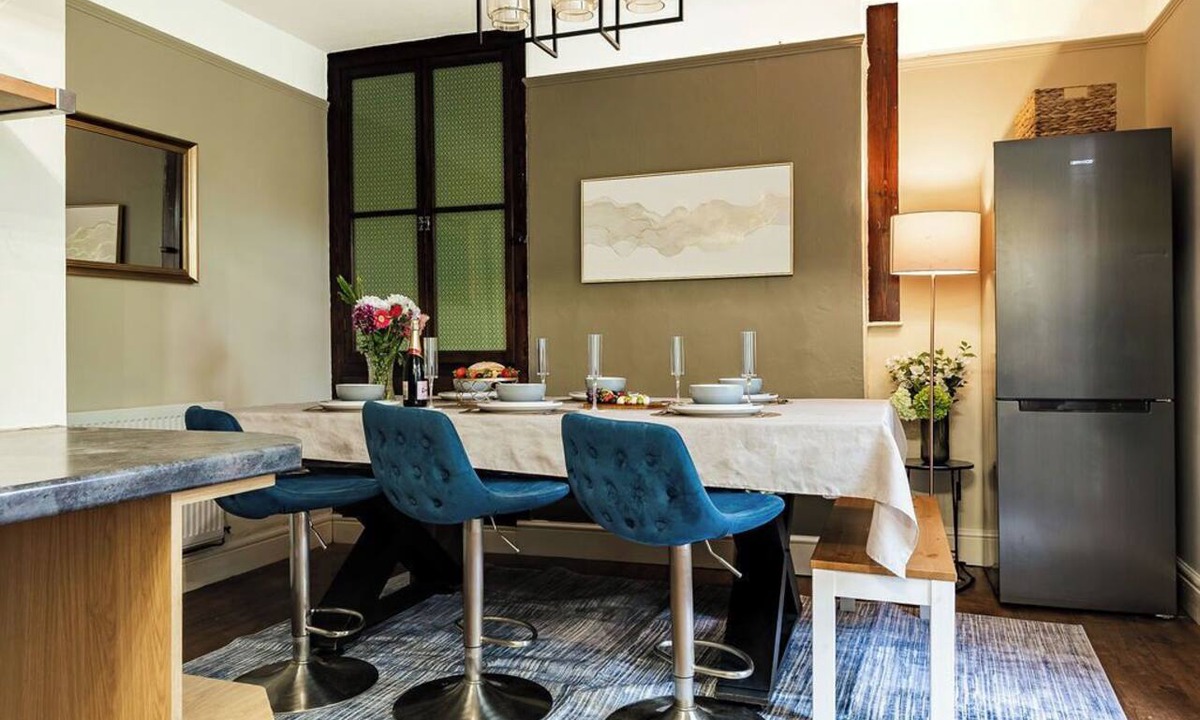 Chester House | Spacious Chester Home | Sleeps 8 | Free On Street Parking