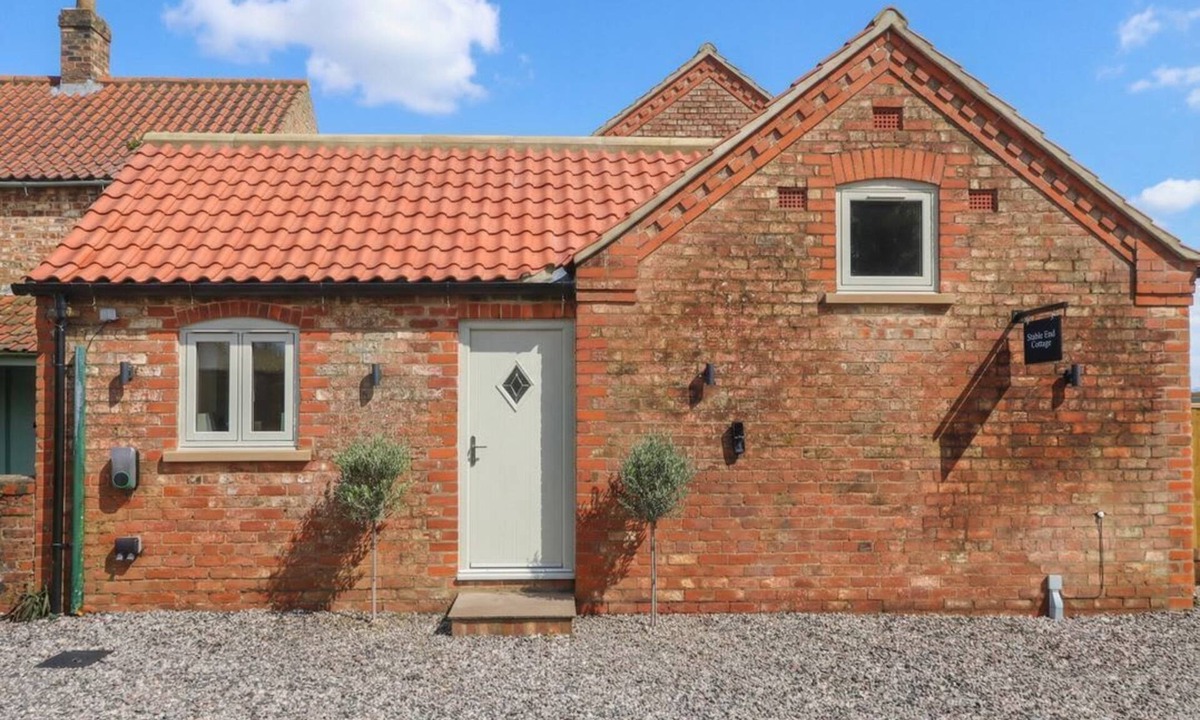 Low Catton Cottage | Stable End Cottage, Wilberfoss