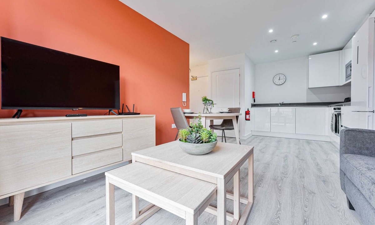 Derby Apartment | Stay Zeni, Hardwick House Derby 1 Bed Apartment