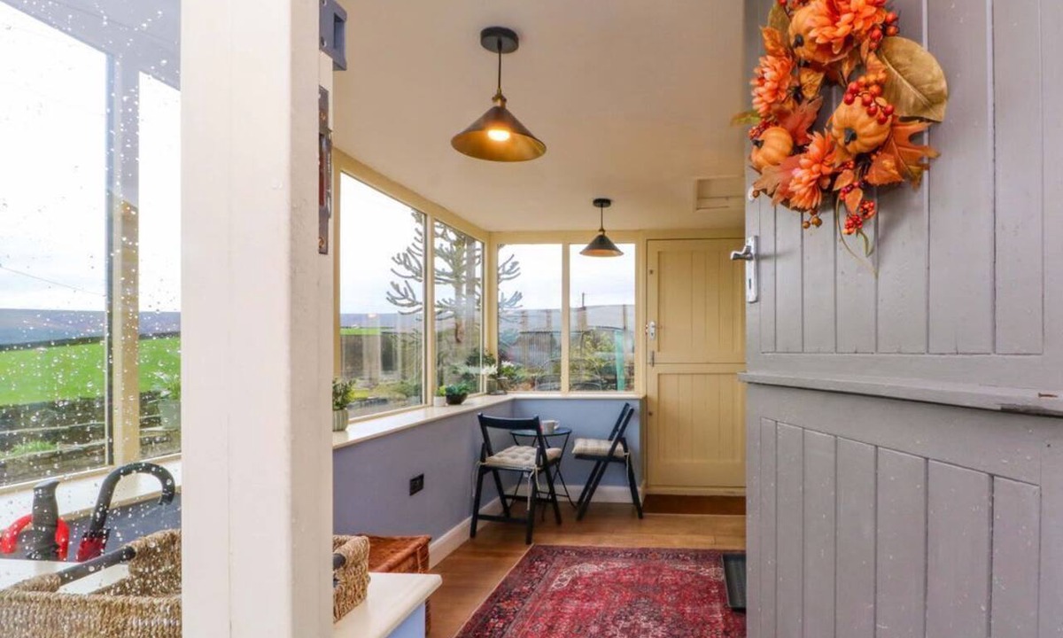 Holmfirth House | Stone & Fleece Cottage, Holmfirth