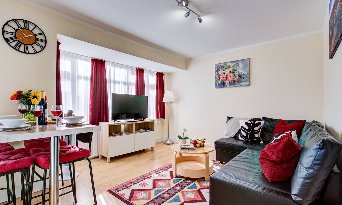 Ponders End Apartment | Stylish 1 BF-Free Parking-London-Tottenham Hotspur Stadium