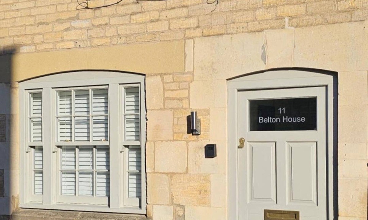 Stamford House | Stylish 2-bed House in Stamford Town Centre