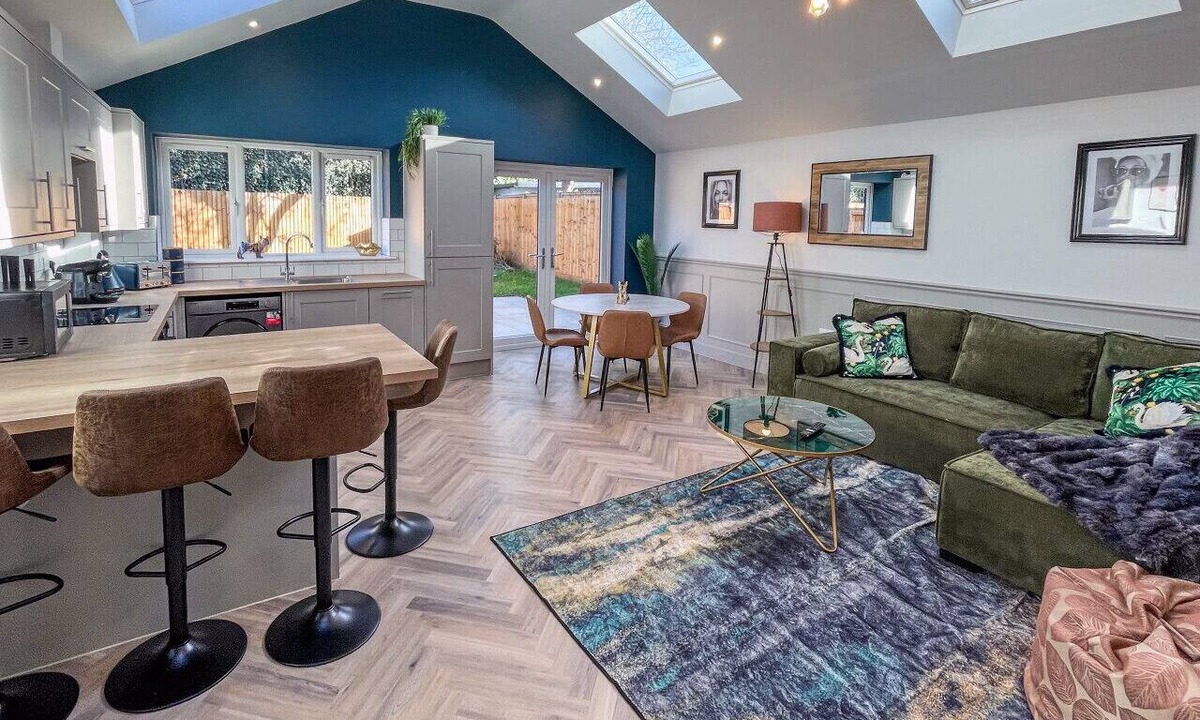 Arbury House | Stylish New-Build 1 Bed House Near Science Park