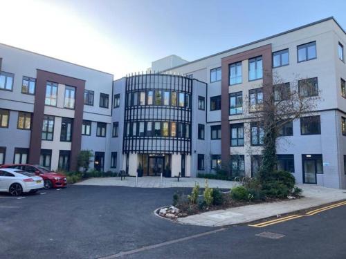 Barnt Green Apartment | Stylish studio apartment