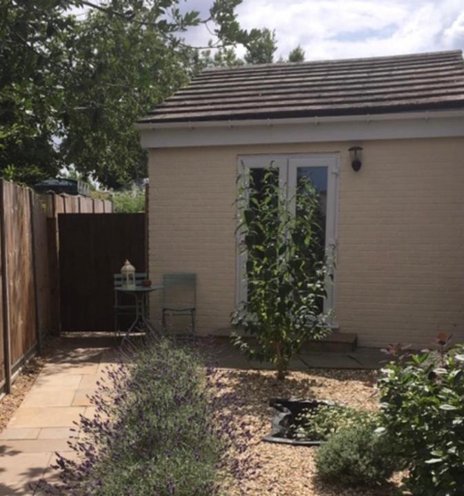 Mildenhall House | The Annexe at Asbit Lodge
