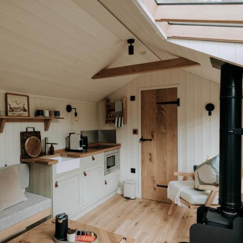 Brigg Cabin | The Bothies at Elsham Hall