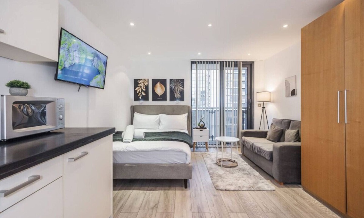 Canary Wharf Apartment | The Canary Hub based in Canary Wharf