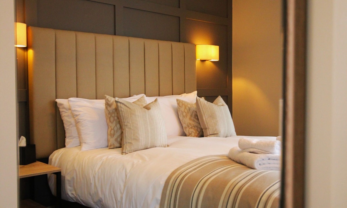 Dersingham Hotel | The Coach & Horses