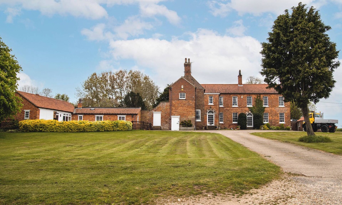 Lincoln Cottage | The Coach House - UKC8853