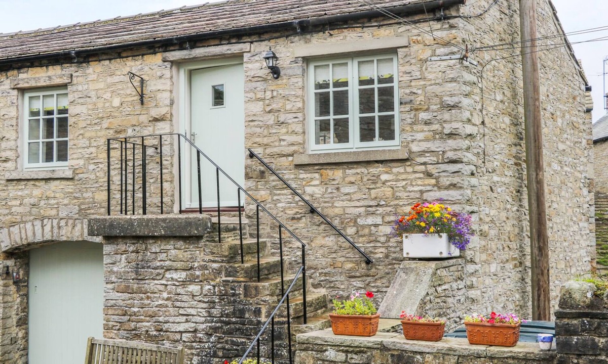 Gayle Cottage | THE HAYLOFT, pet friendly, luxury holiday cottage in Hawes