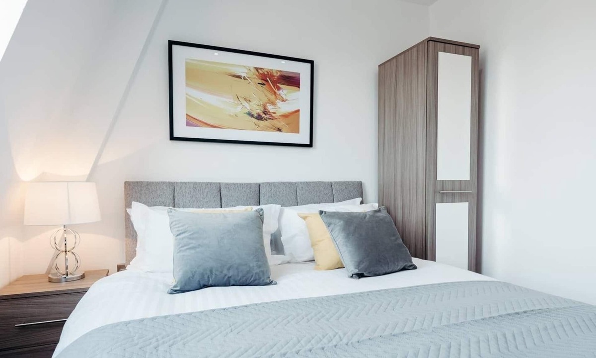 Halifax Apartment | The Hebden Apartment 205