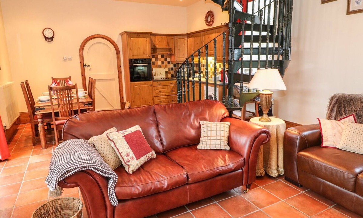 Clay Cross Cottage | The Old Chapel