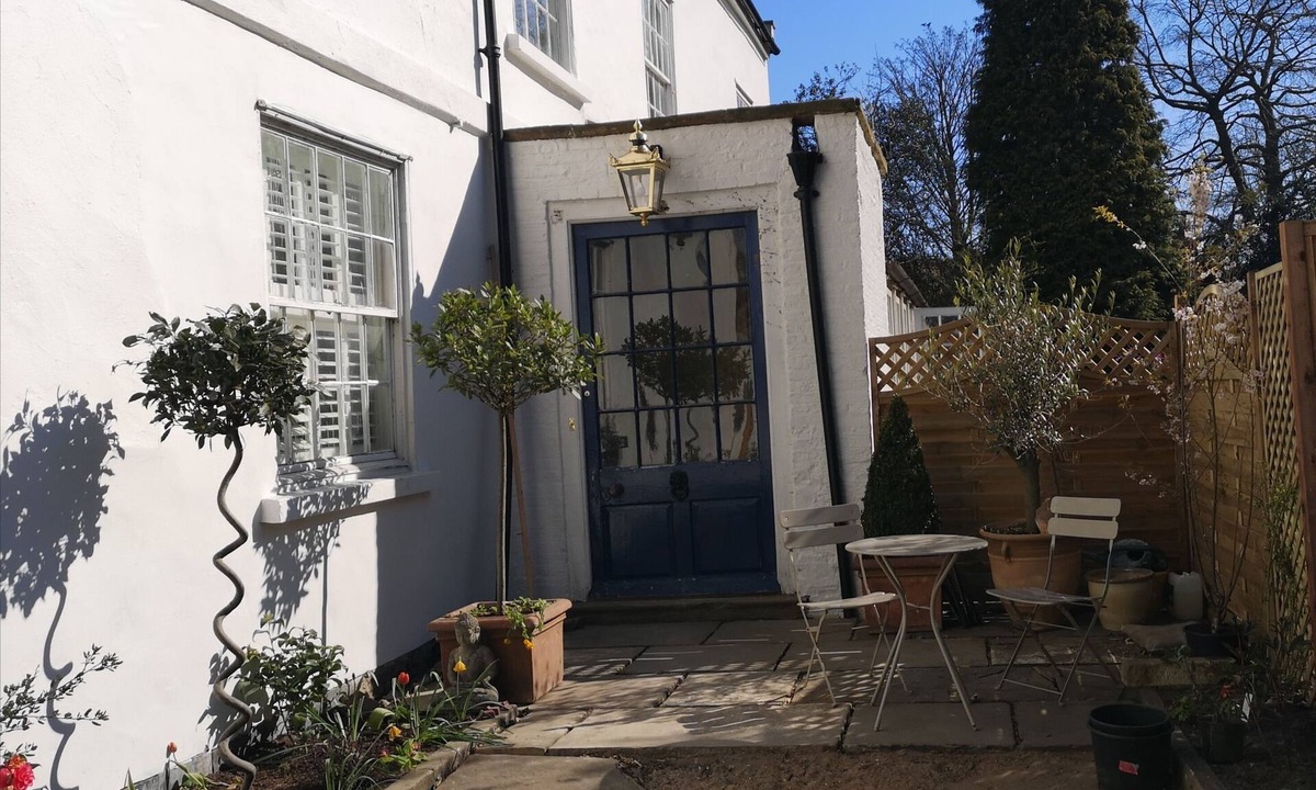 Sturton By Stow Bed & Breakfast | the old rectory dating back from 17C "french" super king bed en-suite