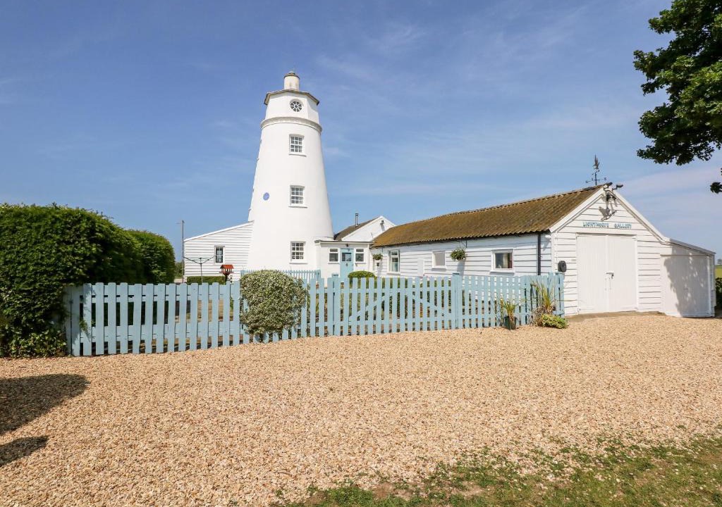 Tilney Fen End House | The Sir Peter Scott Lighthouse