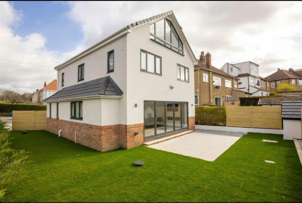 Chapeltown House | The View