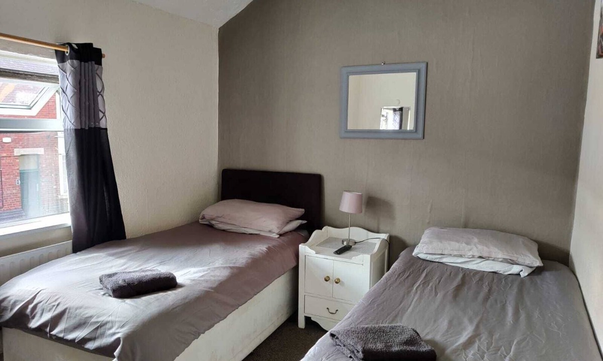 Grantham House | The White Lion