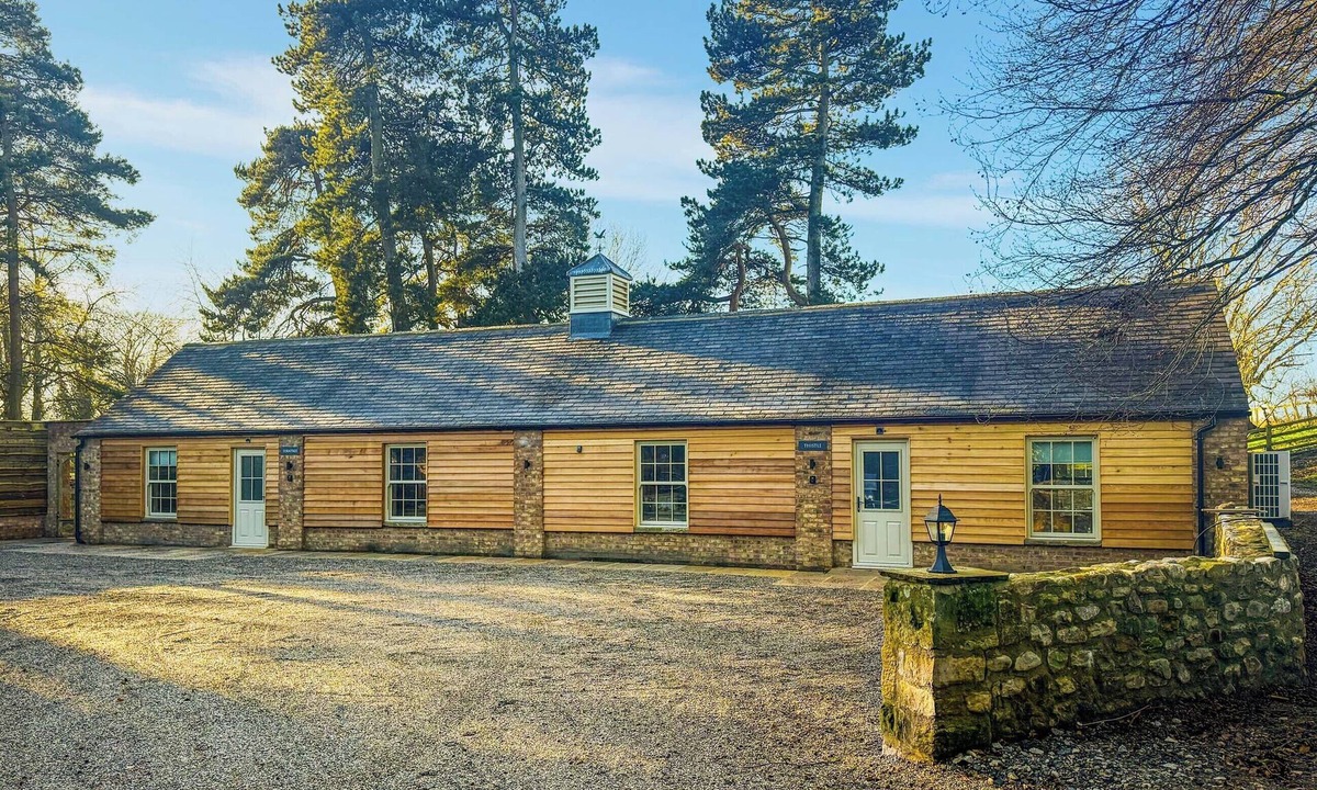 Kirklington Cottage | Thistle Cottage - UK50967