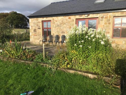 Fence House | Three Peaks View Cottage