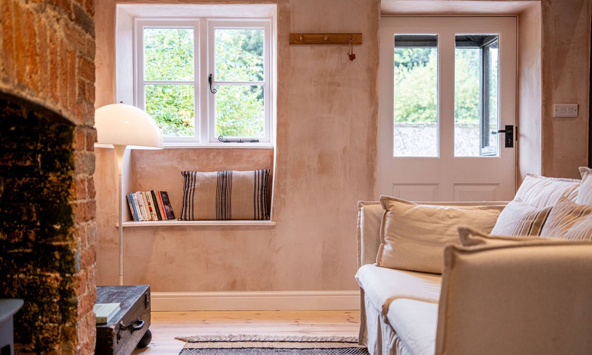 Bulwick House | Thyme Cottage - sleeps 2 guests in 1 bedroom