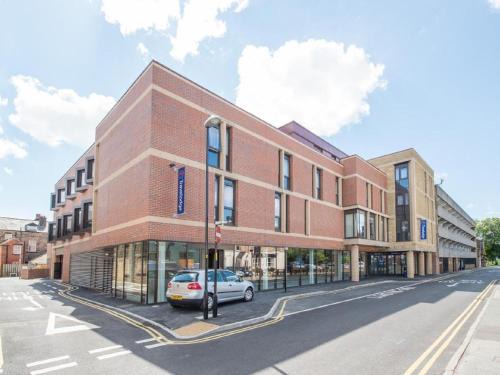 Harrogate Hotel | Travelodge Harrogate West Park