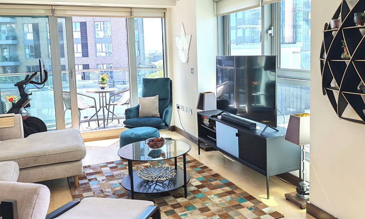 St. Mary's Park House | Ultra-Luxury Penthouse with Iconic Panoramic Thames & London Skyline Views