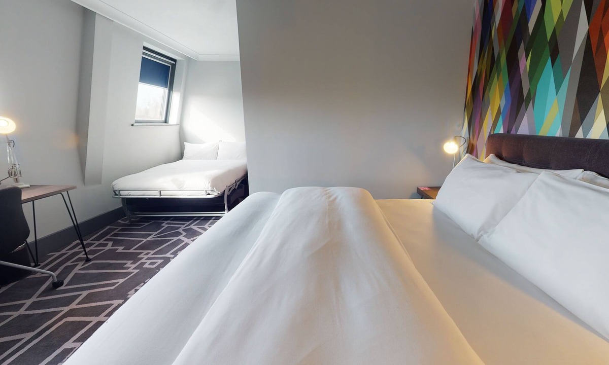 Bracknell Hotel | Village Hotel Bracknell