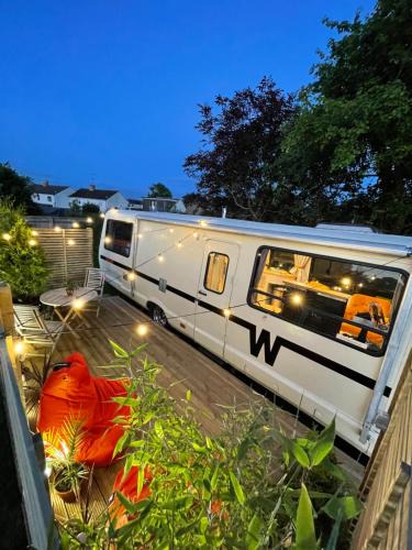 Thorpe Villa | Vintage 1980s Winnebago