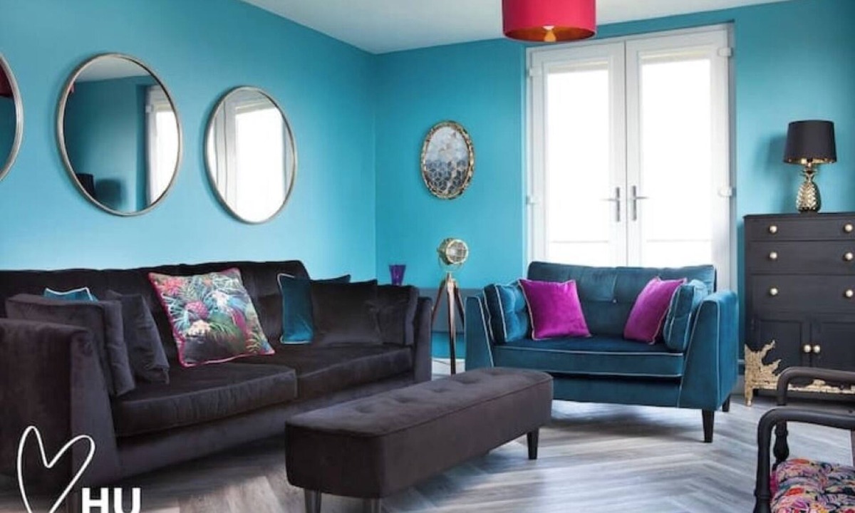 Hull Old Town Apartment | We Love HU -Sky Marina Suite