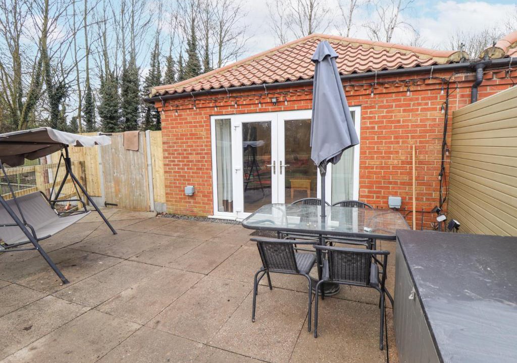 Goxhill House | Willow Cottage