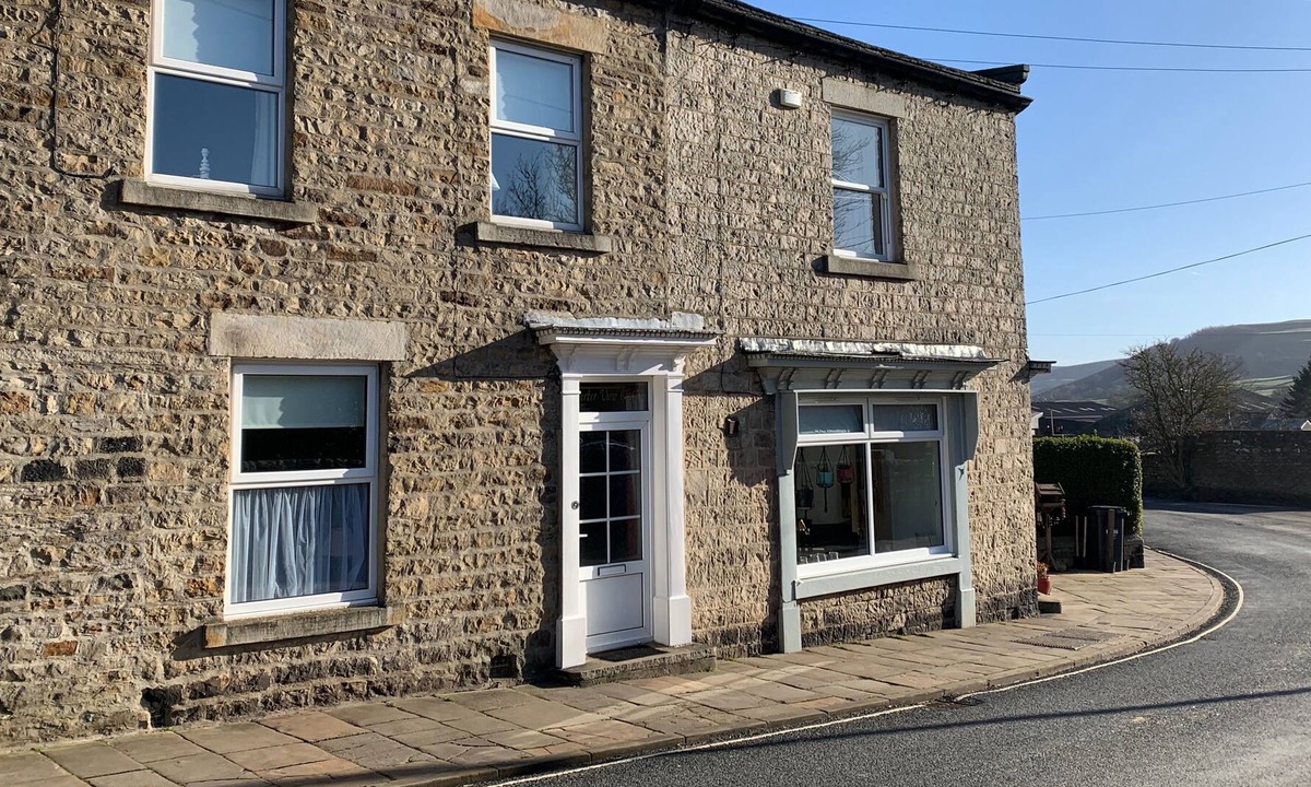 Reeth Cottage | Wonderful cottage, sleeps 6, welcomes 2 dogs, short walk to pub, walks straight from the door, WiFI