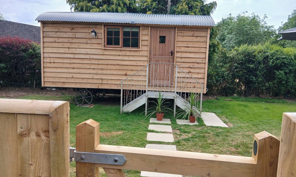 Knowbury Cottage | WOODIE, pet friendly, with a garden in Clee Hill