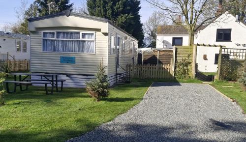 Alford House | Woodland View Dog Friendly - Nr Sutton on Sea