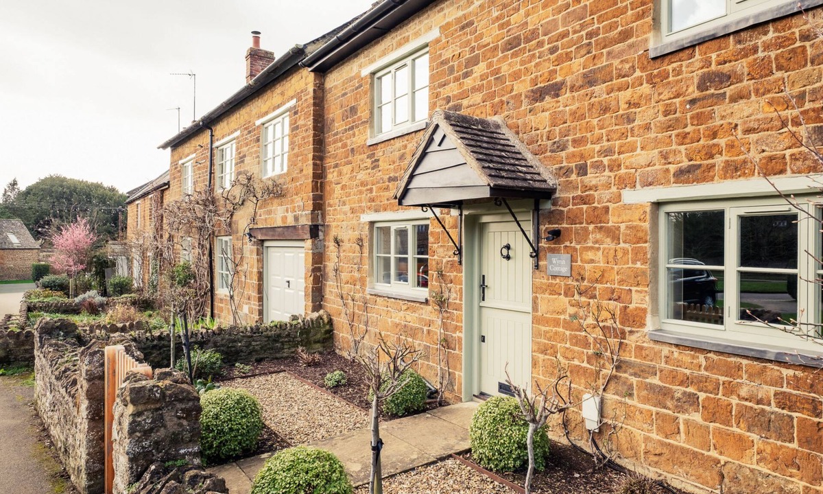 Adderbury Cottage | Wynn Cottage (2) - Adderbury, Banbury, 2 guests in 1 bedroom