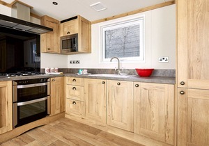 2 bedroom accommodation in Hubbert’s Bridge, near Boston
