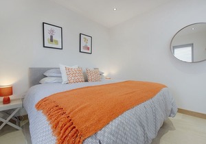 5 Beachdown, CHALLABOROUGH in Devon