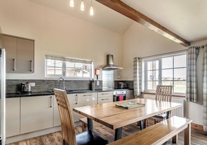 5 bedroom accommodation in Hornsea