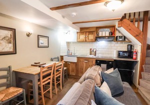 Cabin ∙ 2 bedrooms ∙ 4 guests